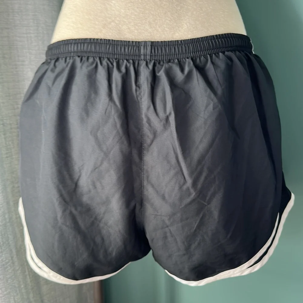 Nike Dri Fit shorts size medium black - Picture 4 of 4